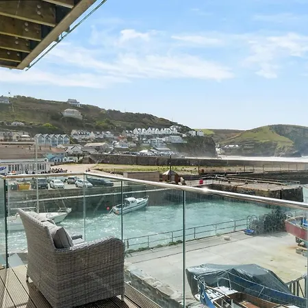 Harbour Master's House Nyaraló Portreath